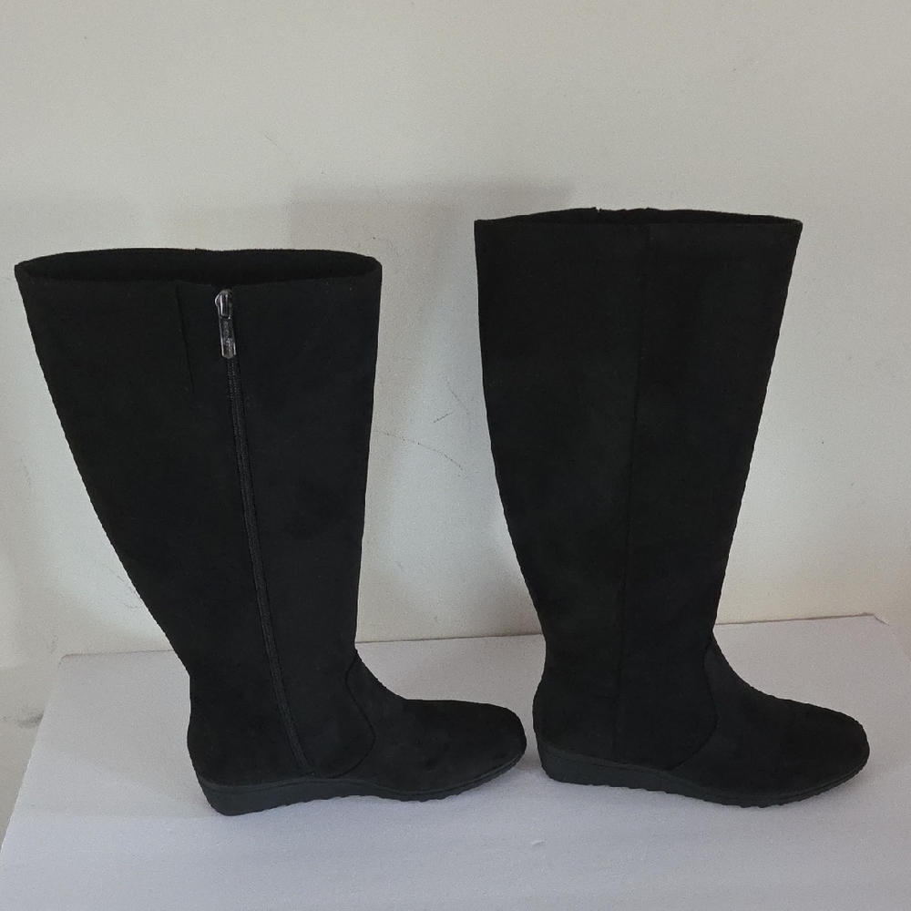 Easy Spirit Black Suede-like Wedge Boots